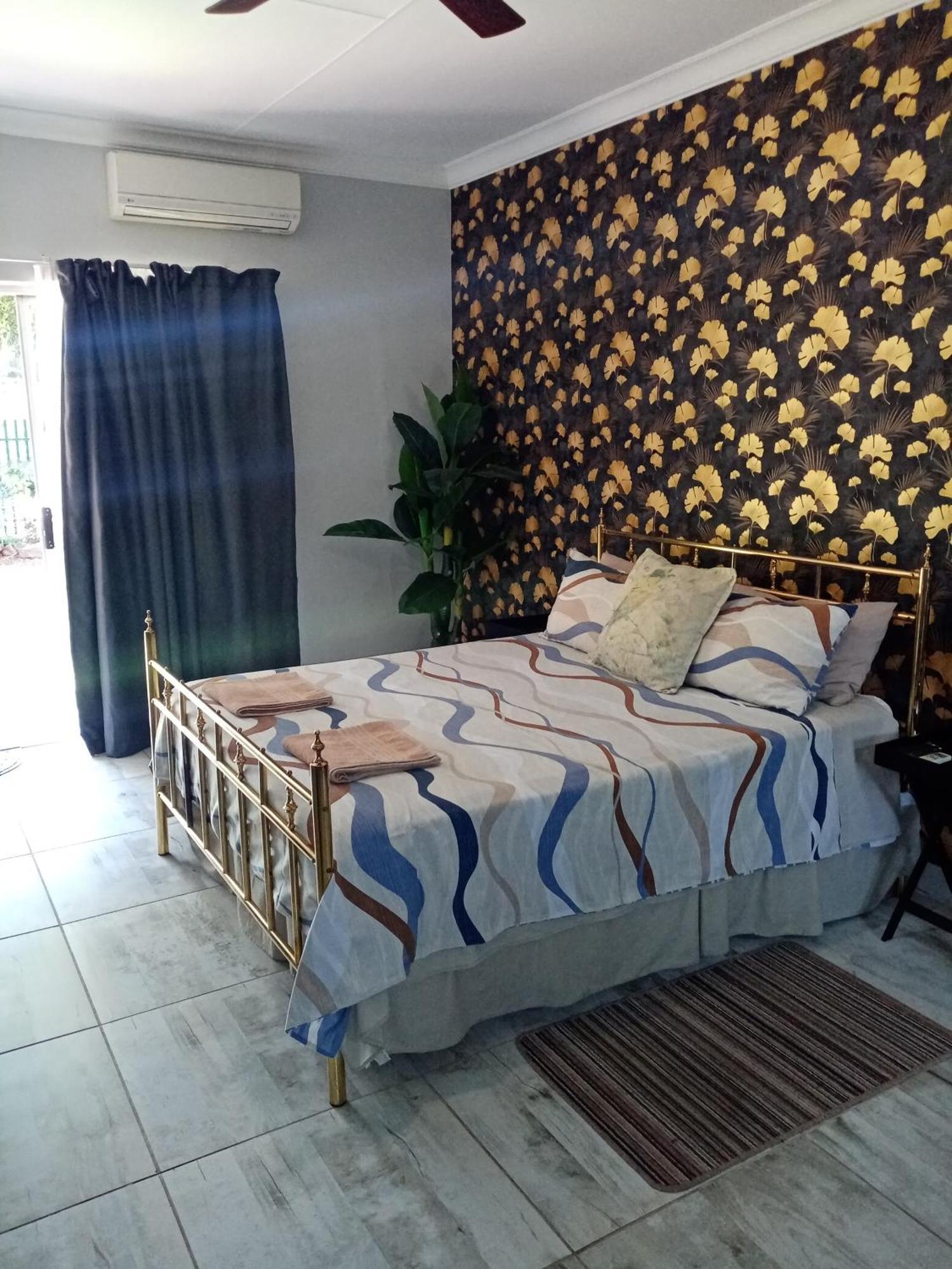 De La Rose Guesthouse Lephalale エクステリア 写真